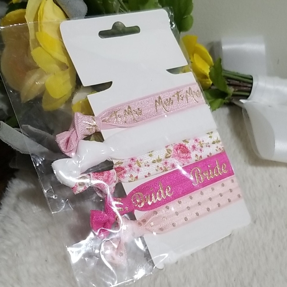 🥳4/$20! NWT Bride hairties set of 5 - Picture 2 of 2